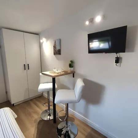Apartment Studio H&m
